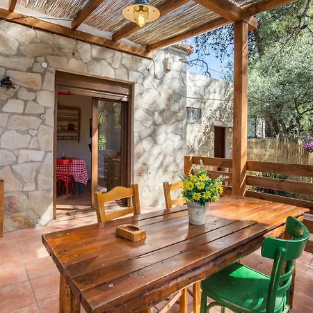 Βίλα Olga Πευκάρι